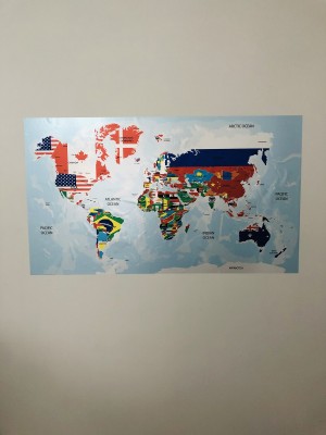 Bayraklı Dünya Haritası Dekoratif Akıllı Kağıt Tahta Statik Kağıt 70x117 Cm