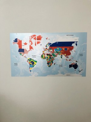 Bayraklı Dünya Haritası Dekoratif Akıllı Kağıt Tahta Statik Kağıt 70x117 Cm